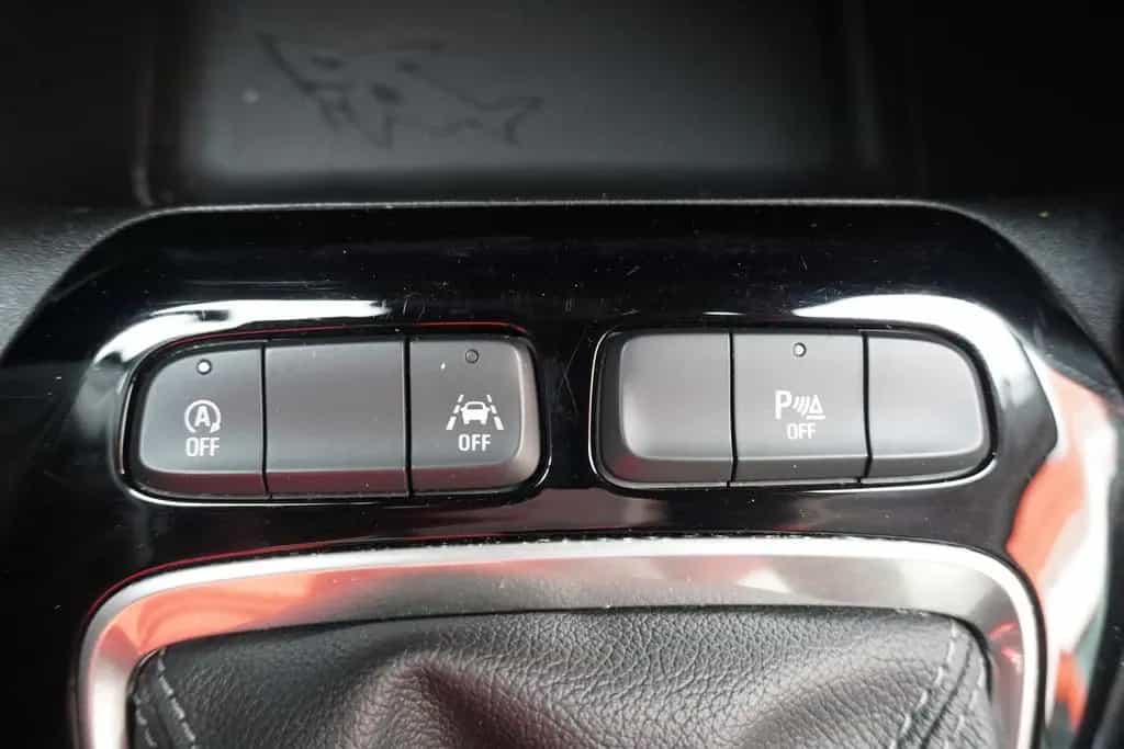 Opel Corsa F 1.2 Turbo Kamera Navi Tempomat DAB 07/2020-photo-22