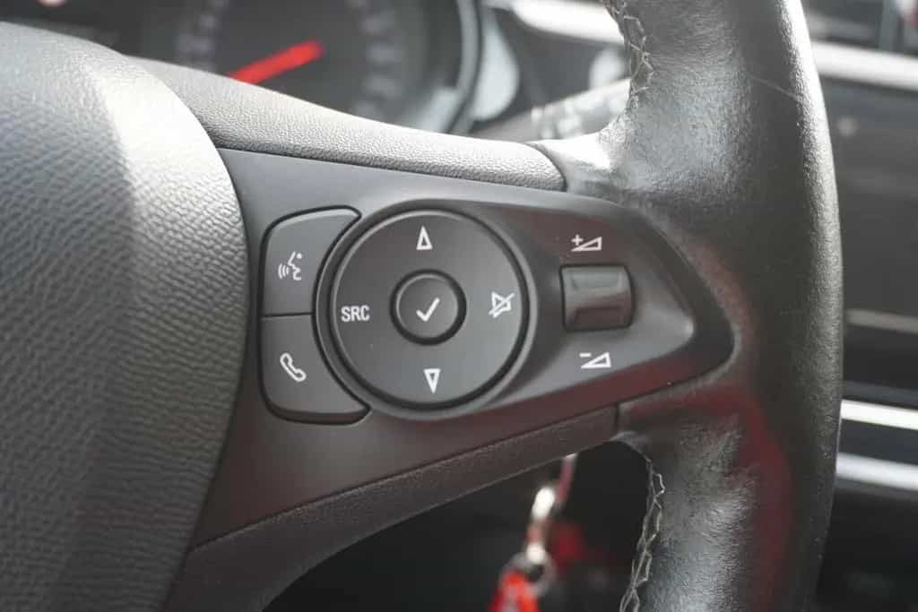 Opel Corsa F 1.2 Turbo Kamera Navi Tempomat DAB 07/2020-photo-25
