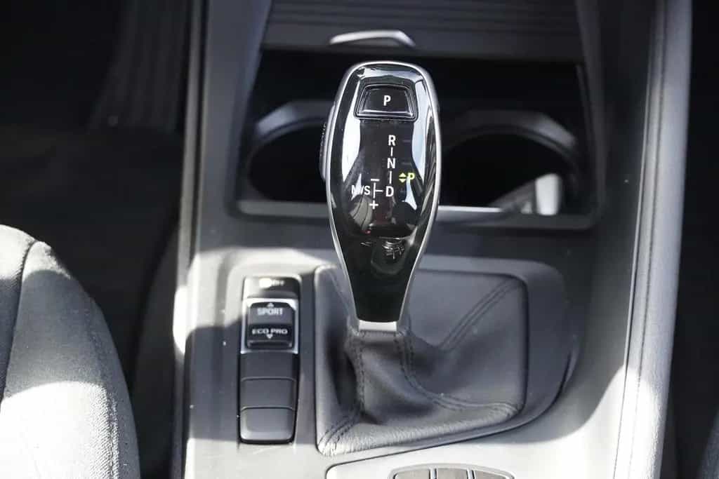 BMW X1 sDrive 18 i Advantage 05/2019-photo-13