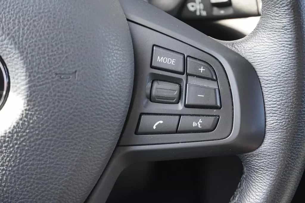 BMW X1 sDrive 18 i Advantage 05/2019-photo-19