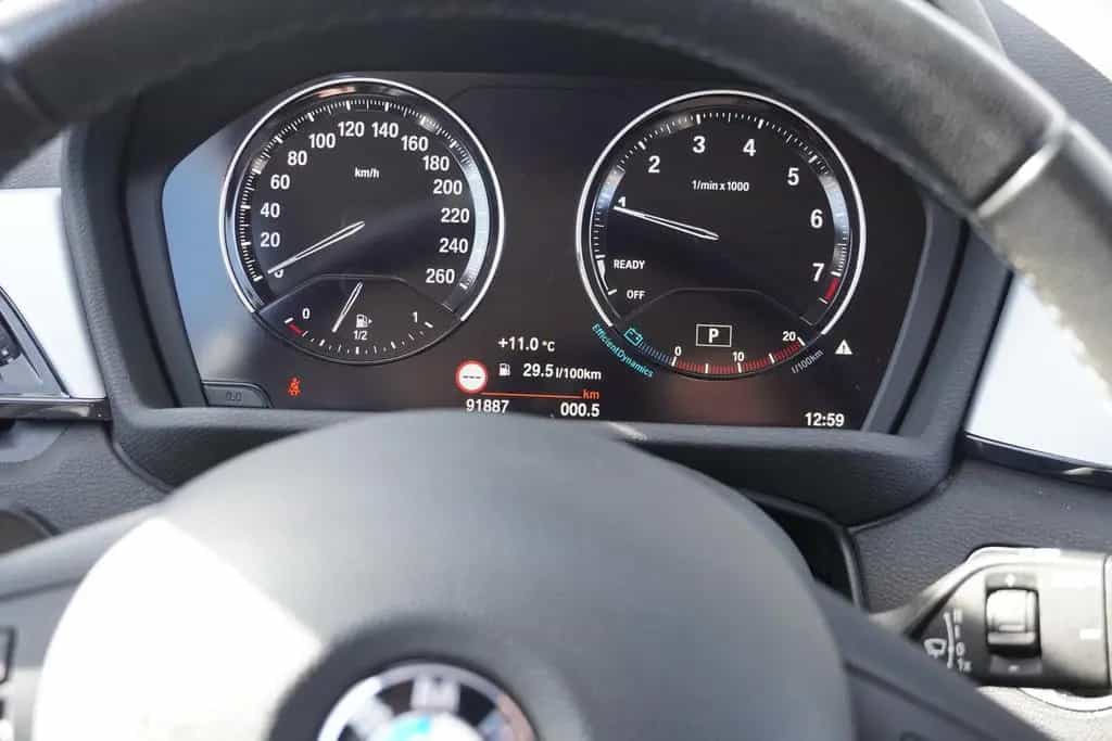 BMW X1 sDrive 18 i Advantage 05/2019-photo-20