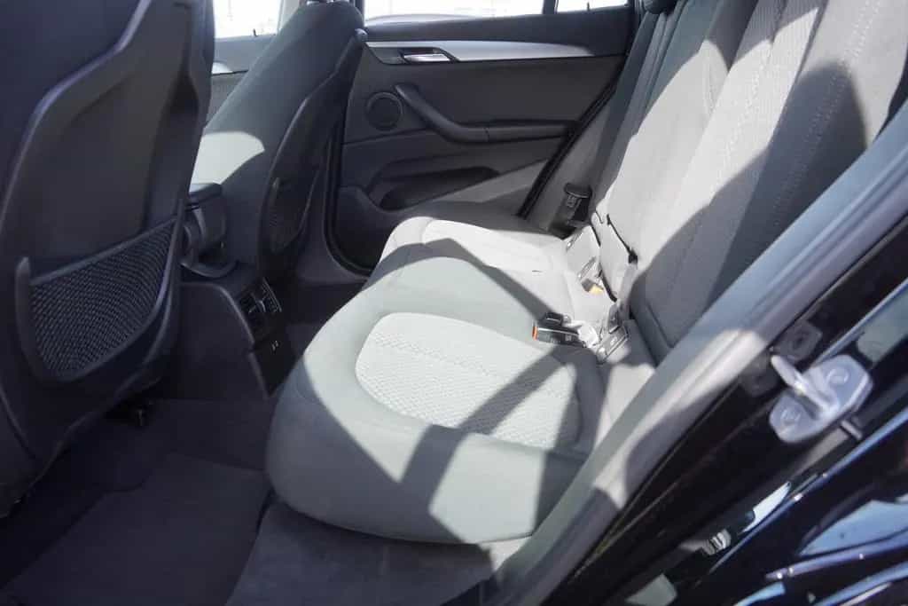 BMW X1 sDrive 18 i Advantage 05/2019-photo-25