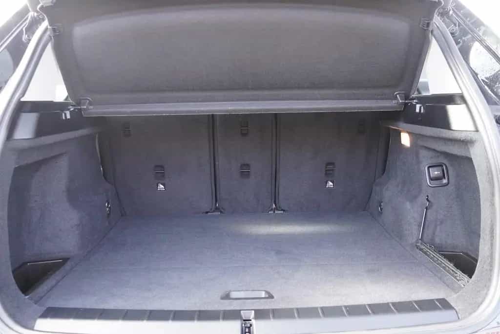 BMW X1 sDrive 18 i Advantage 05/2019-photo-27