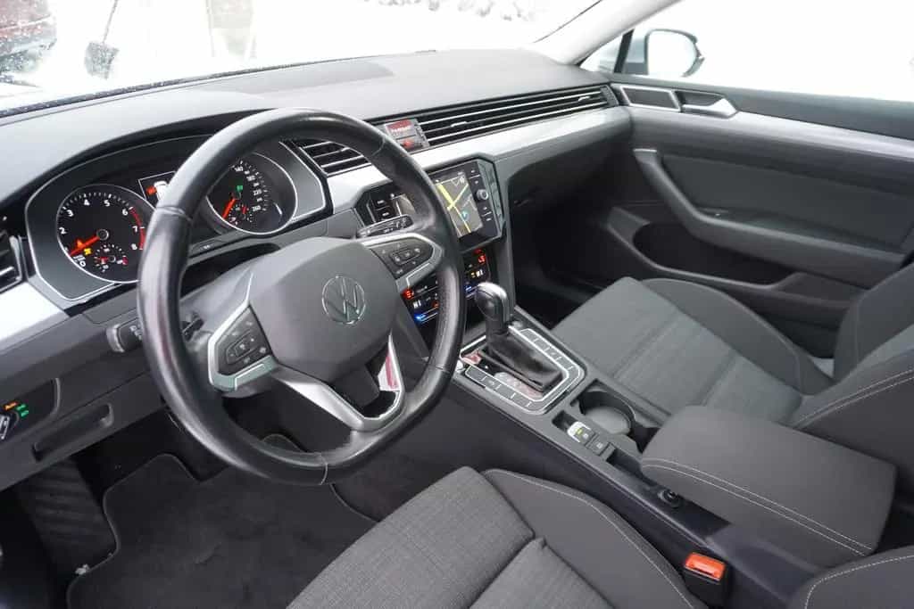 Volkswagen Passat Variant 1.5 TSI DSG LED Navi DAB PDC AHK 06/2021-photo-12