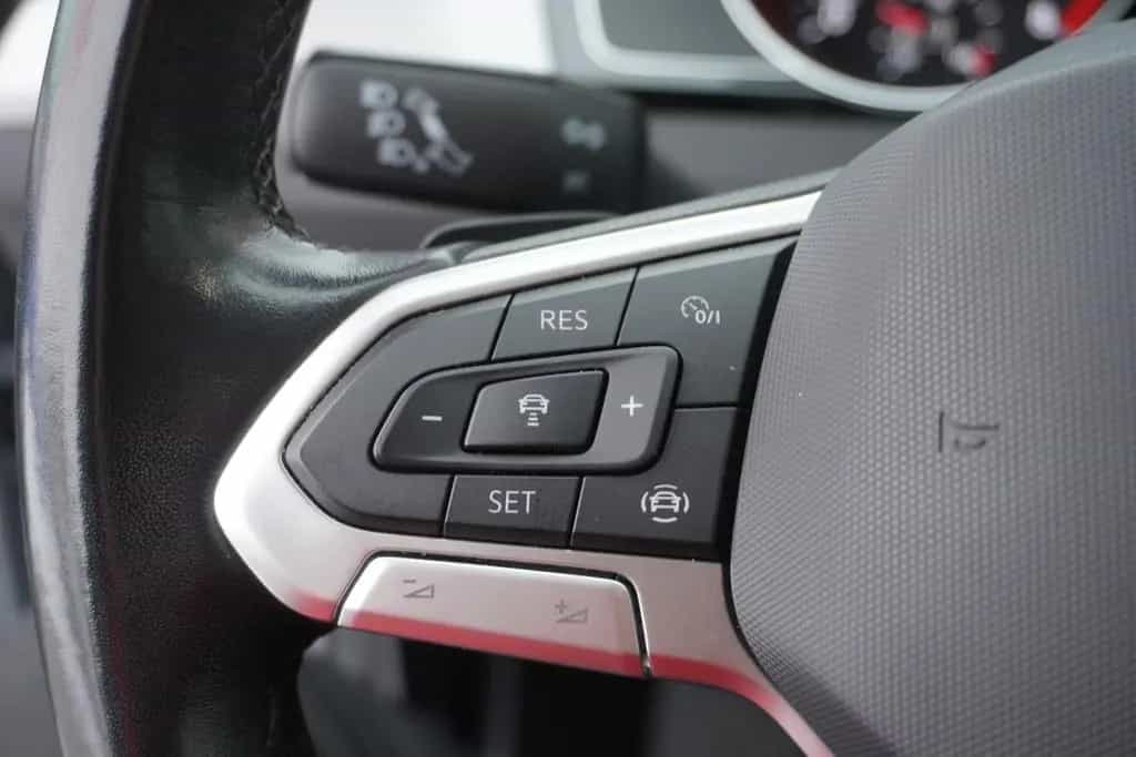 Volkswagen Passat Variant 1.5 TSI DSG LED Navi DAB PDC AHK 06/2021-photo-14