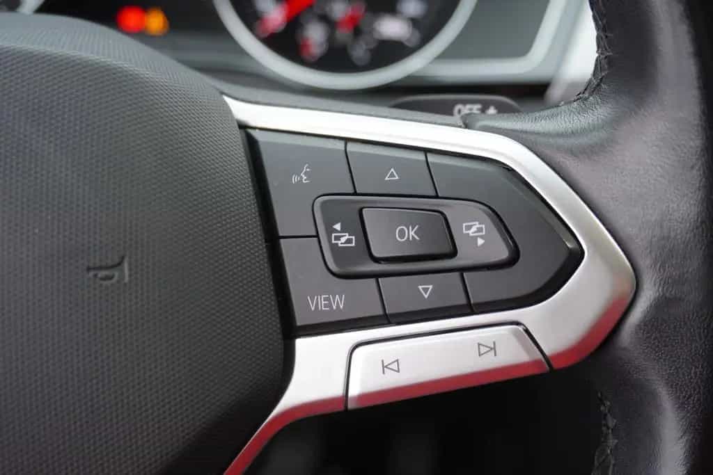 Volkswagen Passat Variant 1.5 TSI DSG LED Navi DAB PDC AHK 06/2021-photo-15