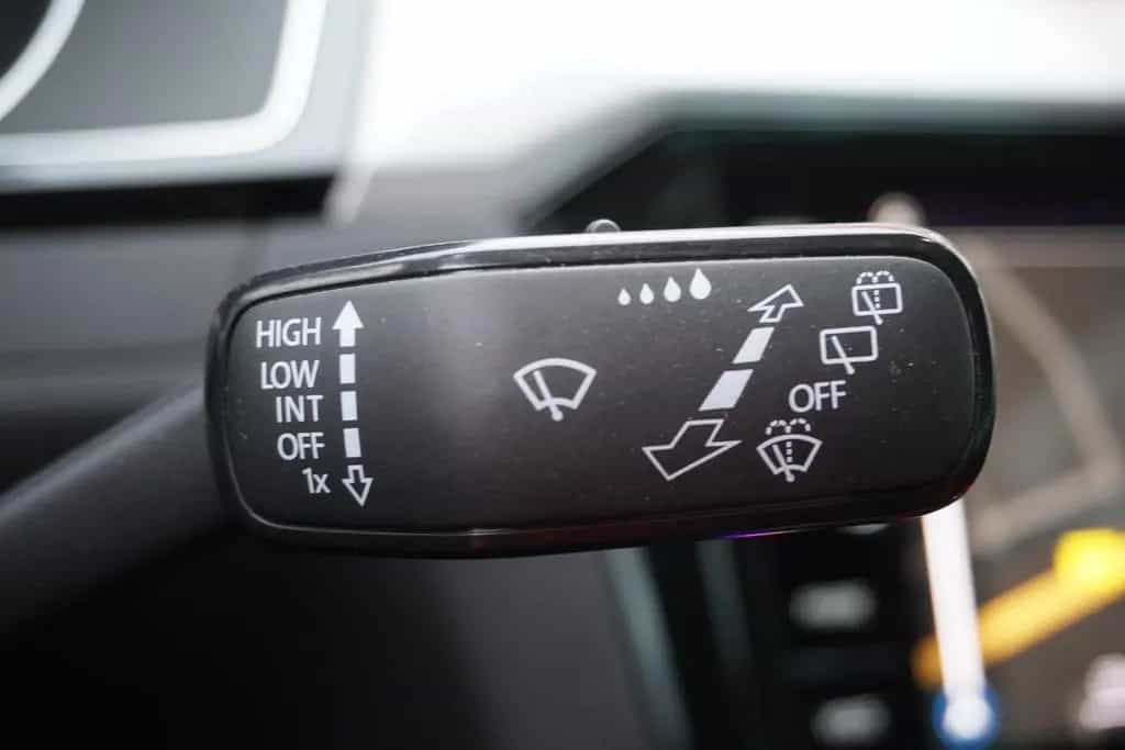 Volkswagen Passat Variant 1.5 TSI DSG LED Navi DAB PDC AHK 06/2021-photo-17