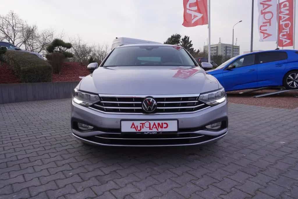 Volkswagen Passat Variant 1.5 TSI DSG LED Navi DAB PDC AHK 06/2021-photo-6