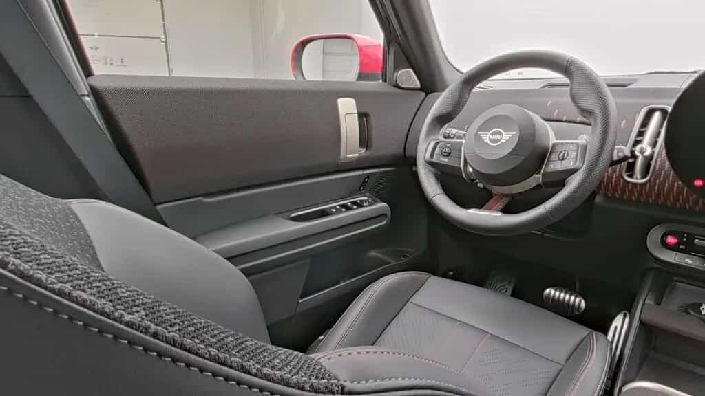 MINI John Cooper Works Countryman JCW Countryman ALL4 04/2025-photo-10