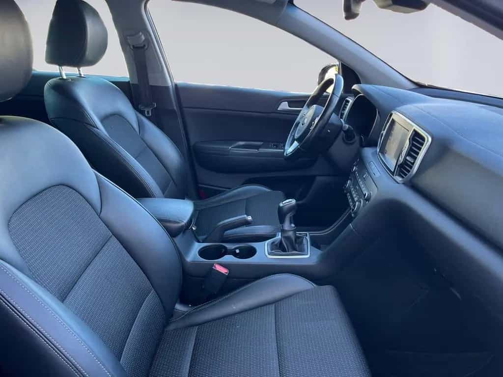Kia Sportage 1.7 CRDi Spirit AHK+Kamera+Xenon+Winter 12/2016-photo-11