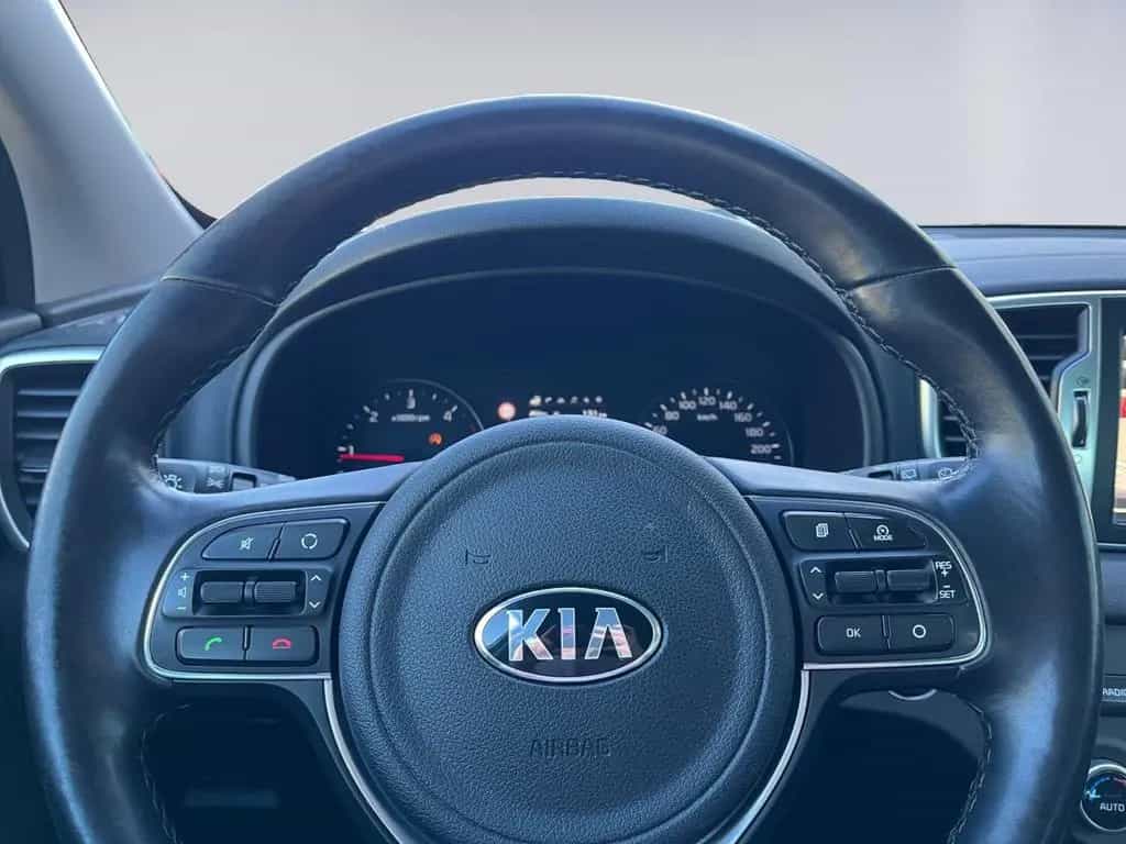 Kia Sportage 1.7 CRDi Spirit AHK+Kamera+Xenon+Winter 12/2016-photo-16
