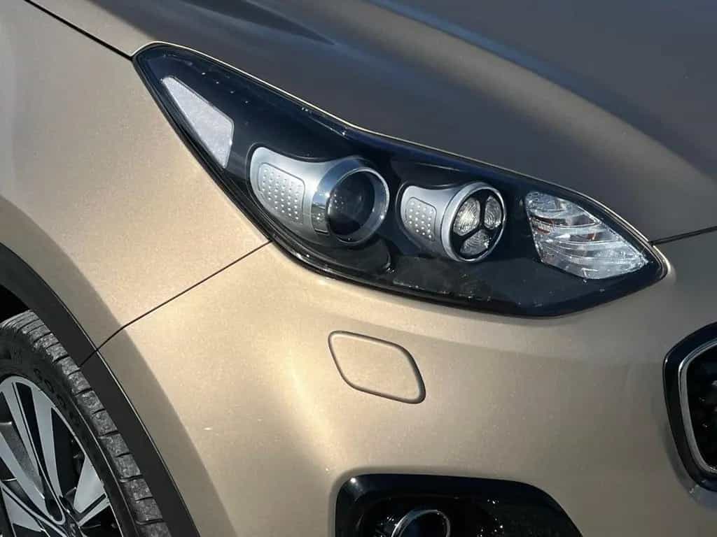 Kia Sportage 1.7 CRDi Spirit AHK+Kamera+Xenon+Winter 12/2016-photo-25