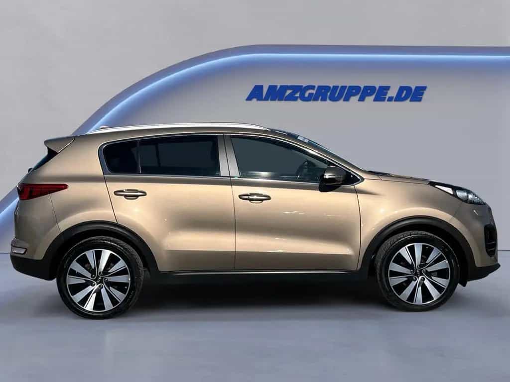 Kia Sportage 1.7 CRDi Spirit AHK+Kamera+Xenon+Winter 12/2016-photo-3