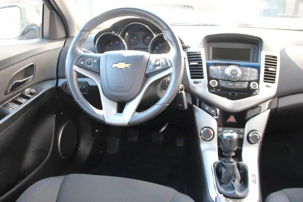 Chevrolet Cruze LTZ 02/2012-photo-11