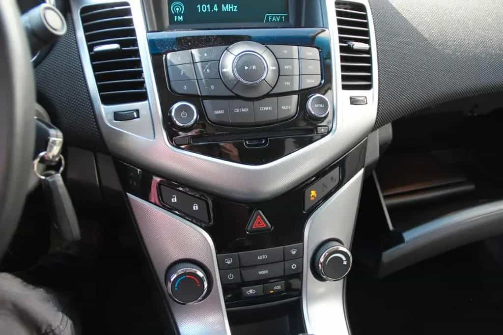 Chevrolet Cruze LTZ 02/2012-photo-18