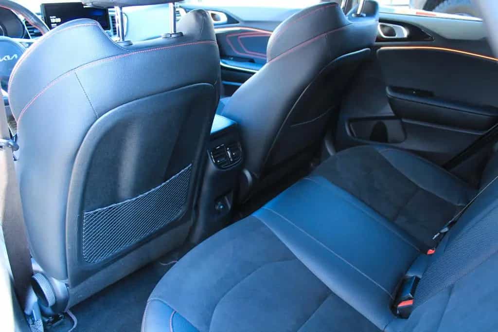 Kia ProCeed 1.6 GT+KAMERA+NAVI+JBL+ACC+TOTWINKEL+LED 06/2022-photo-14