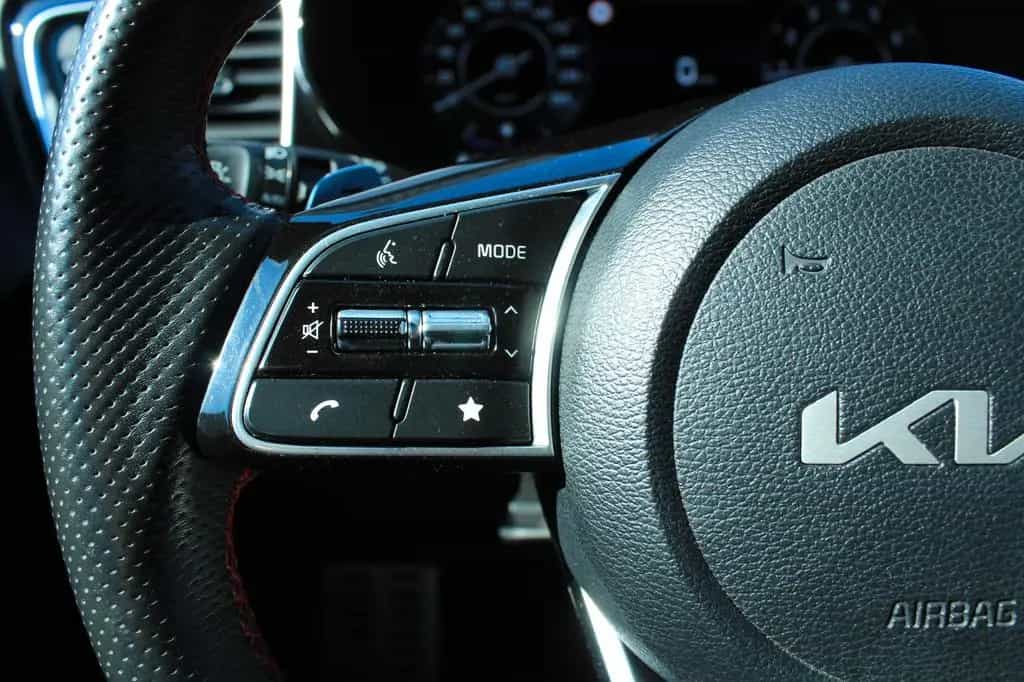 Kia ProCeed 1.6 GT+KAMERA+NAVI+JBL+ACC+TOTWINKEL+LED 06/2022-photo-21