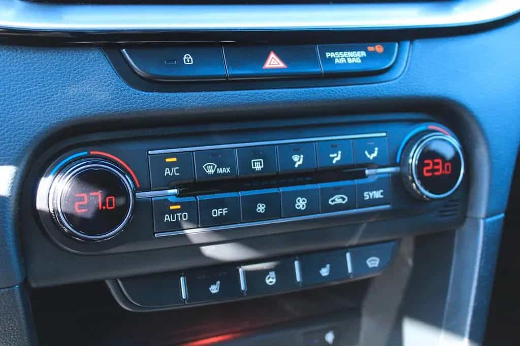 Kia ProCeed 1.6 GT+KAMERA+NAVI+JBL+ACC+TOTWINKEL+LED 06/2022-photo-28