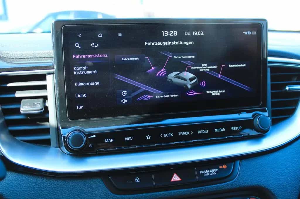 Kia ProCeed 1.6 GT+KAMERA+NAVI+JBL+ACC+TOTWINKEL+LED 06/2022-photo-31