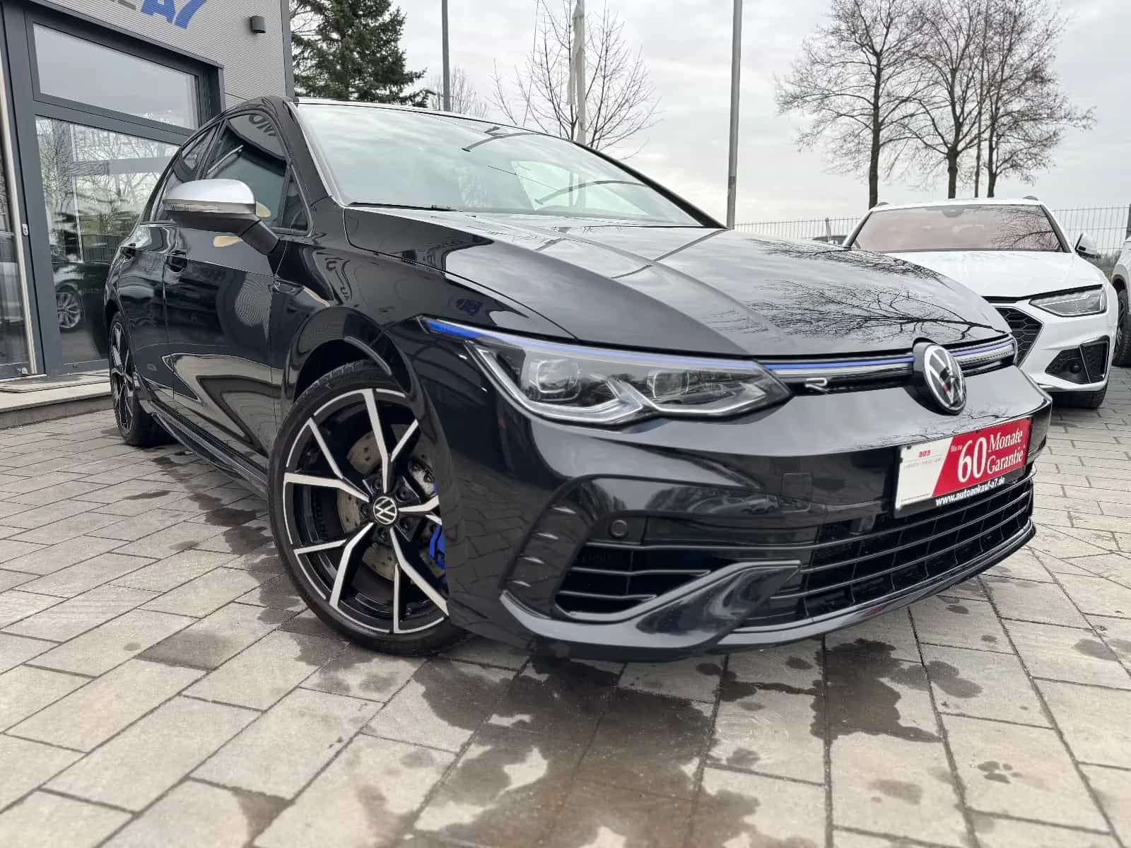 Volkswagen Golf VIII 2.0TSI R 4M LEDER+HUD+IQ-Light+ACC+H&K 11/2022-photo-0