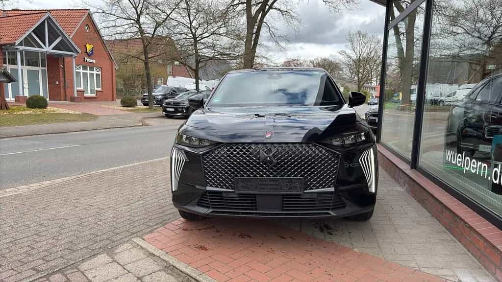 DS Automobiles DS7 (Crossback) DS7 Crossback 1.5 Blue HDI Performance Line 10/2024-photo-1