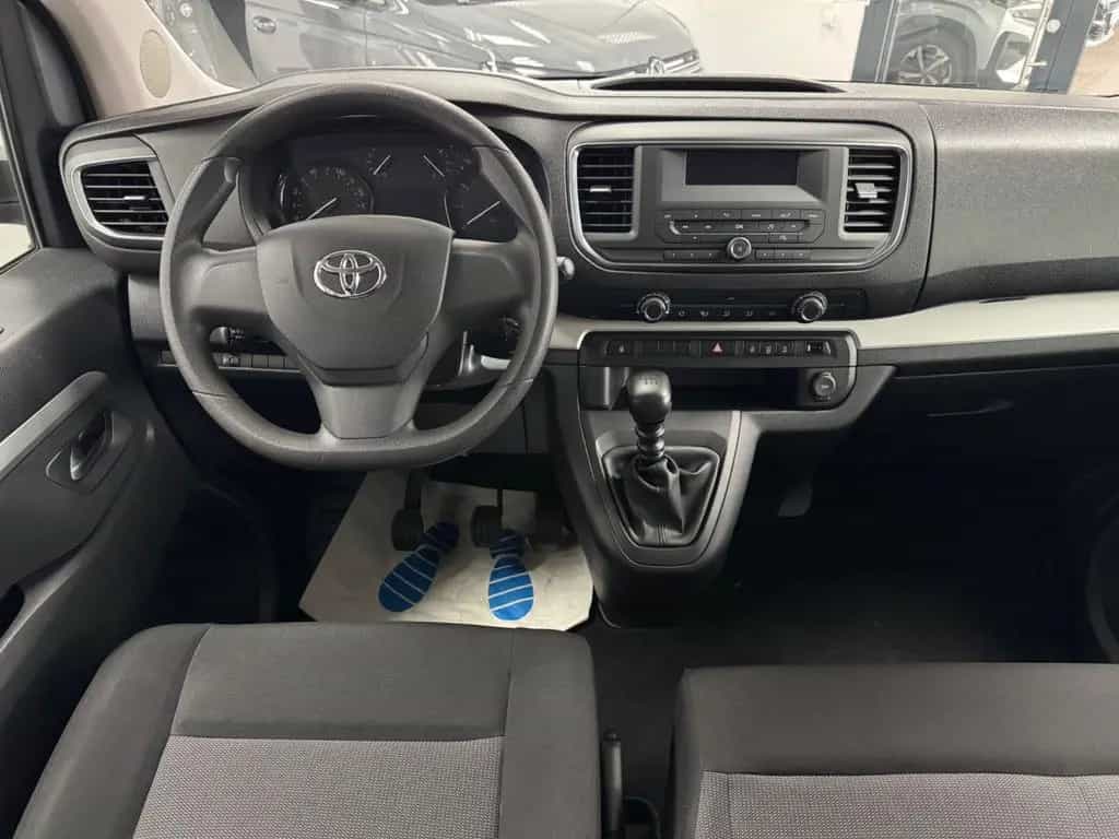 Toyota Proace (Verso) L2 Behindertengerecht-Rampe 6+1 12/2017-photo-6