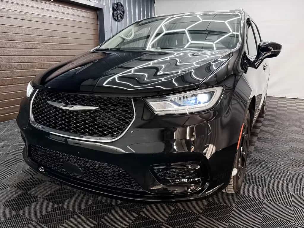 Chrysler Pacifica Limited Edition 3.6 v6 PDC Camera FULL 12/2024-photo-0