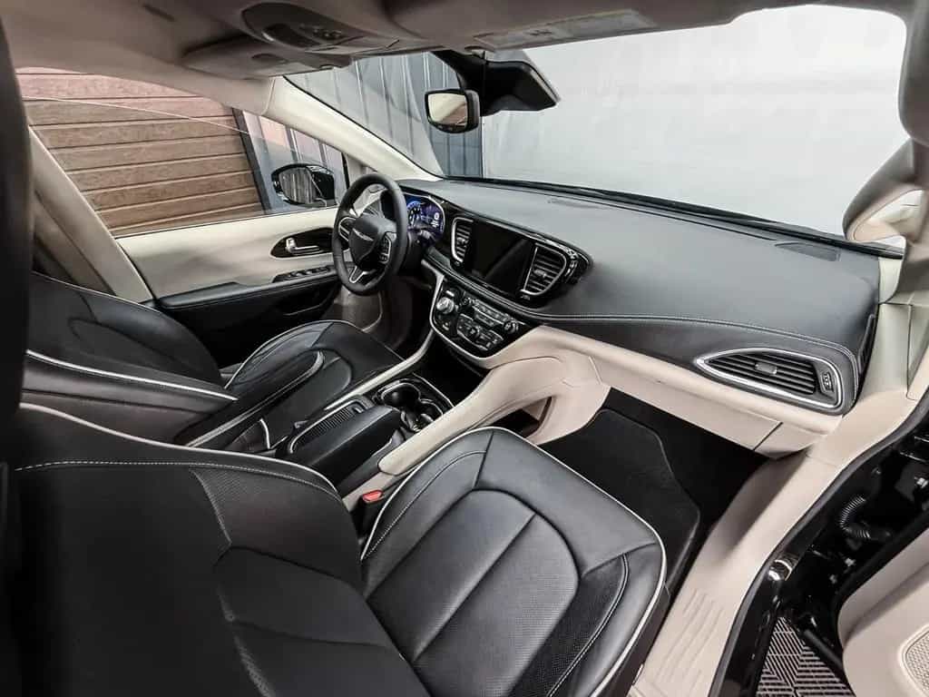 Chrysler Pacifica Limited Edition 3.6 v6 PDC Camera FULL 12/2024-photo-19