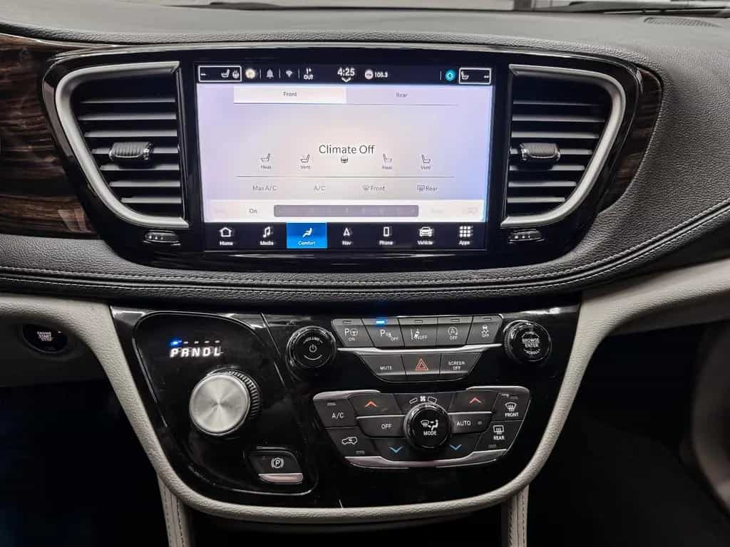 Chrysler Pacifica Limited Edition 3.6 v6 PDC Camera FULL 12/2024-photo-24
