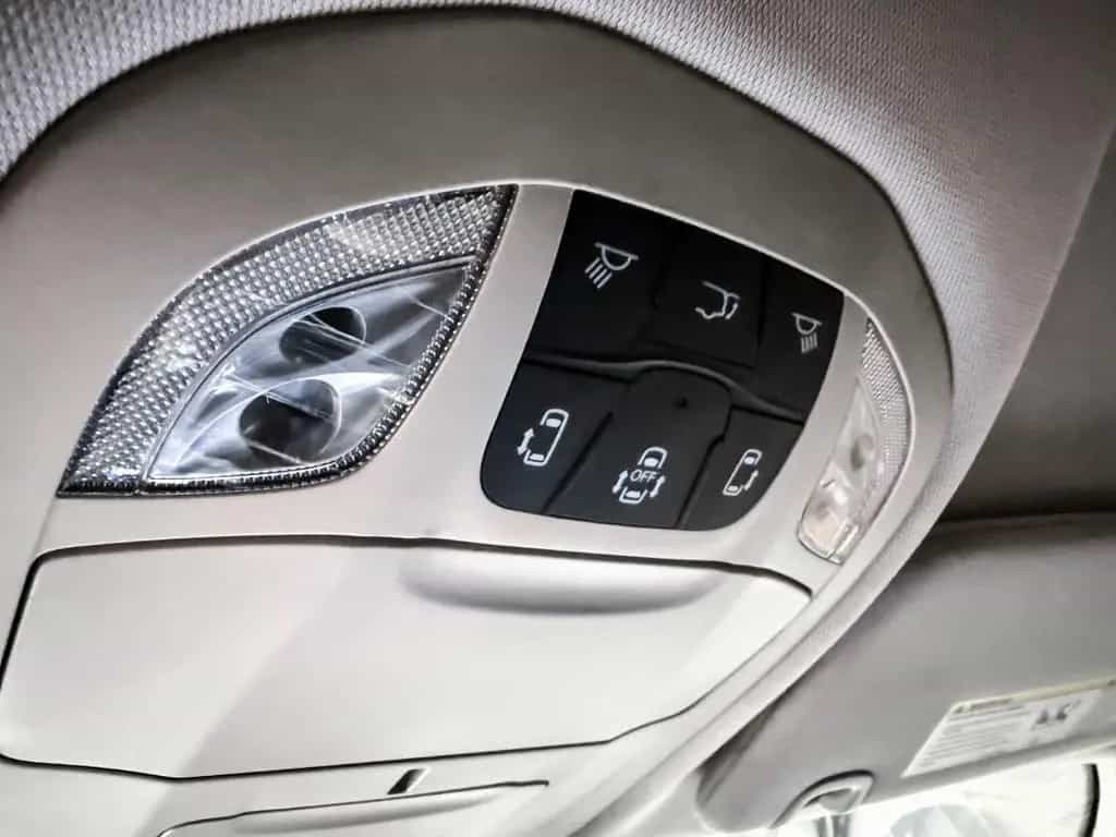Chrysler Pacifica Limited Edition 3.6 v6 PDC Camera FULL 12/2024-photo-26