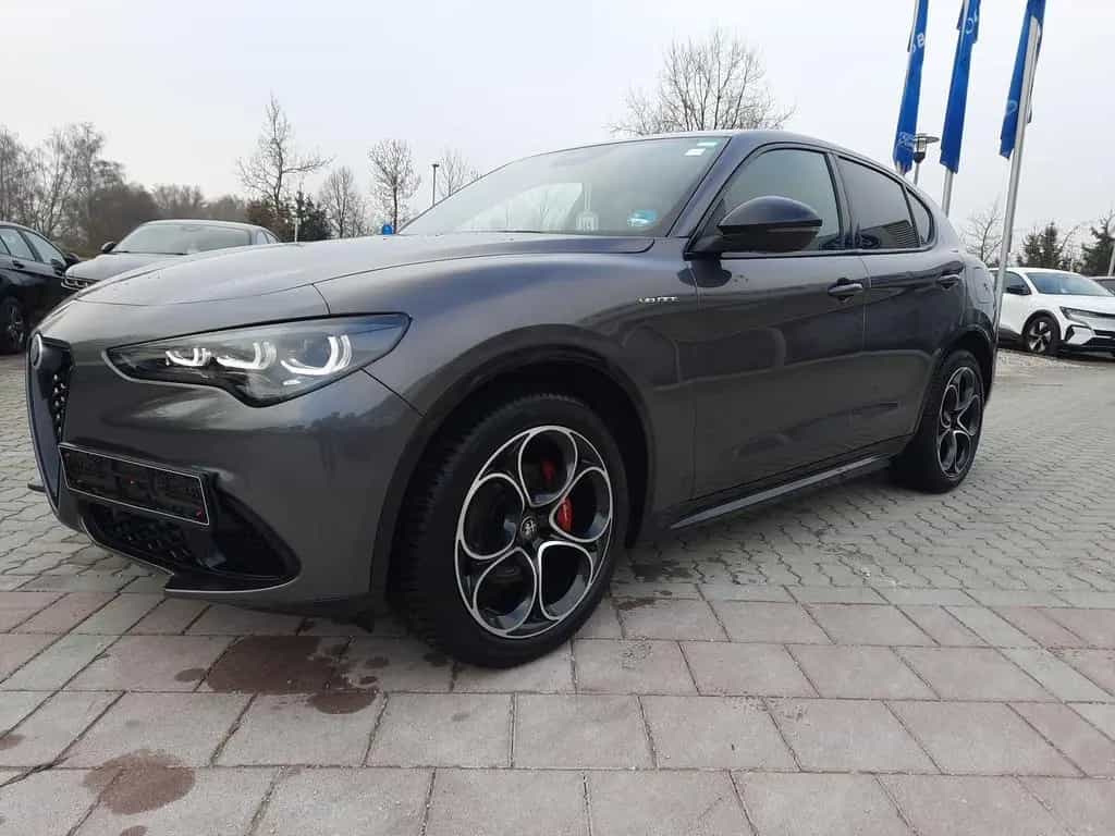 Alfa Romeo Stelvio 2.2 JTDM Veloce Q4 ACC Kamera LED Leder 06/2024-photo-1
