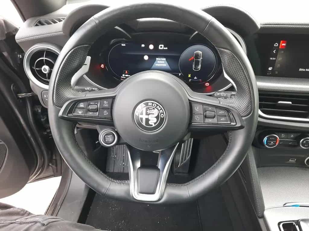 Alfa Romeo Stelvio 2.2 JTDM Veloce Q4 ACC Kamera LED Leder 06/2024-photo-15