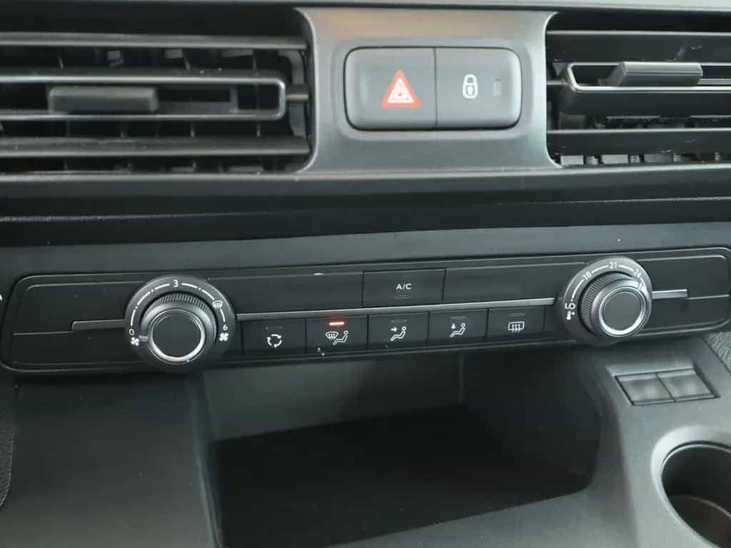 Citroën Berlingo Feel M AHK Fernlichtass. HUD Kam. LM 03/2023-photo-13