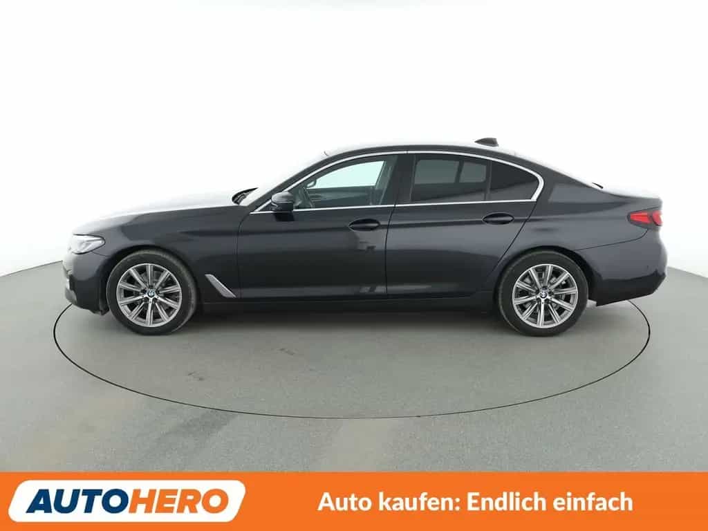 BMW 5 Series 520d Aut.*NAVI*LED*ACC*HUD*CAM*PDC*SHZ* 03/2021-photo-2