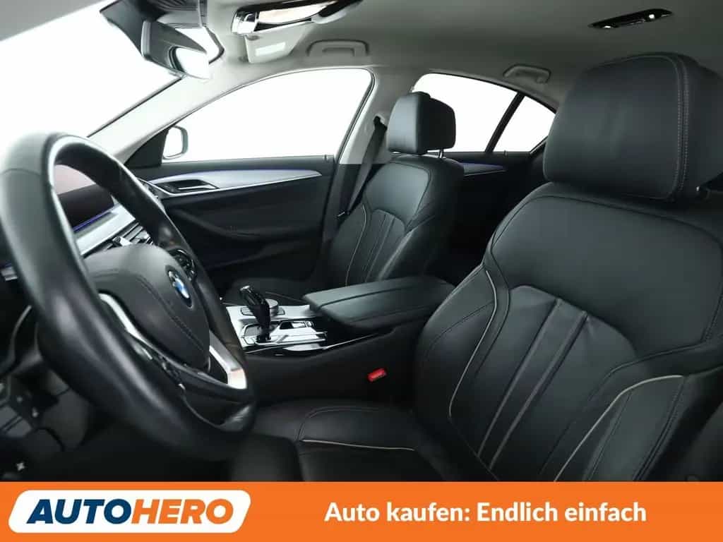 BMW 5 Series 520d Aut.*NAVI*LED*ACC*HUD*CAM*PDC*SHZ* 03/2021-photo-9