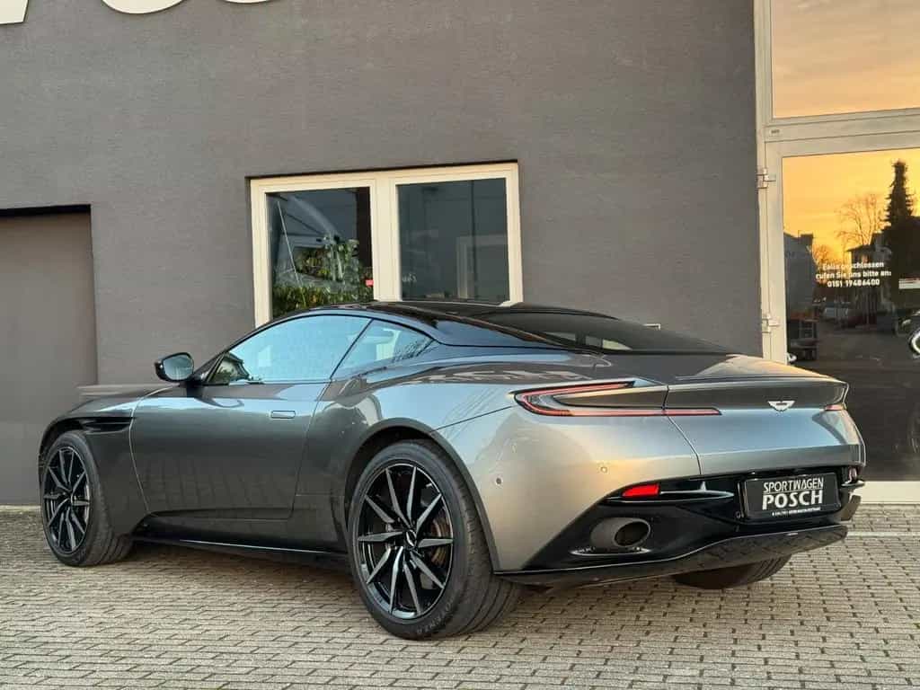 Aston Martin DB11 4.0 V8 Service neu und Garantie bis 2028 03/2019-photo-0