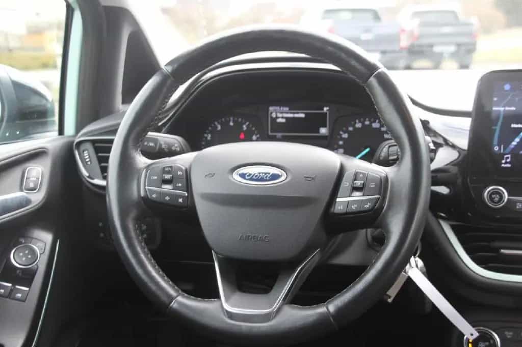 Ford Fiesta Cool & Connect+SHZ+LHZ+NAVI+LMF+KLIMA+B&O 09/2018-photo-11