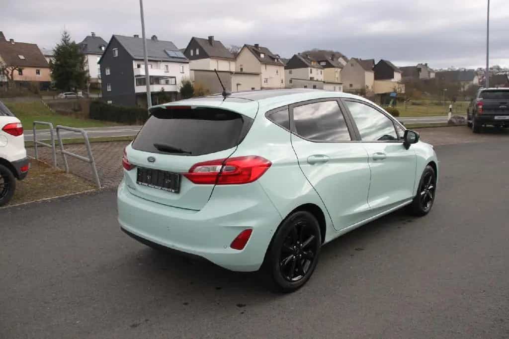 Ford Fiesta Cool & Connect+SHZ+LHZ+NAVI+LMF+KLIMA+B&O 09/2018-photo-4