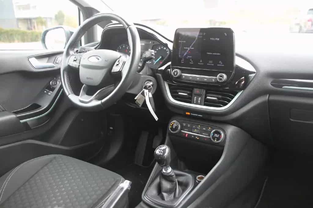 Ford Fiesta Cool & Connect+SHZ+LHZ+NAVI+LMF+KLIMA+B&O 09/2018-photo-7