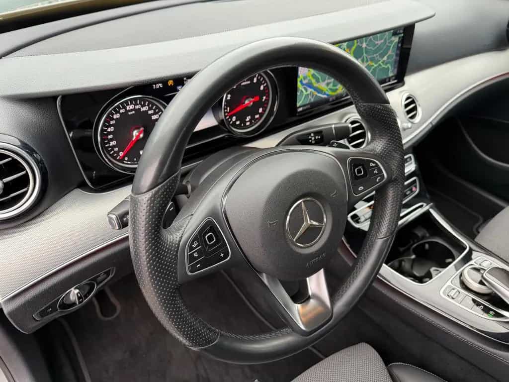 Mercedes-Benz E-Class 200 AVATNGARDE+LED SCHEINWERFER+R-KAMERA+ 06/2016-photo-7