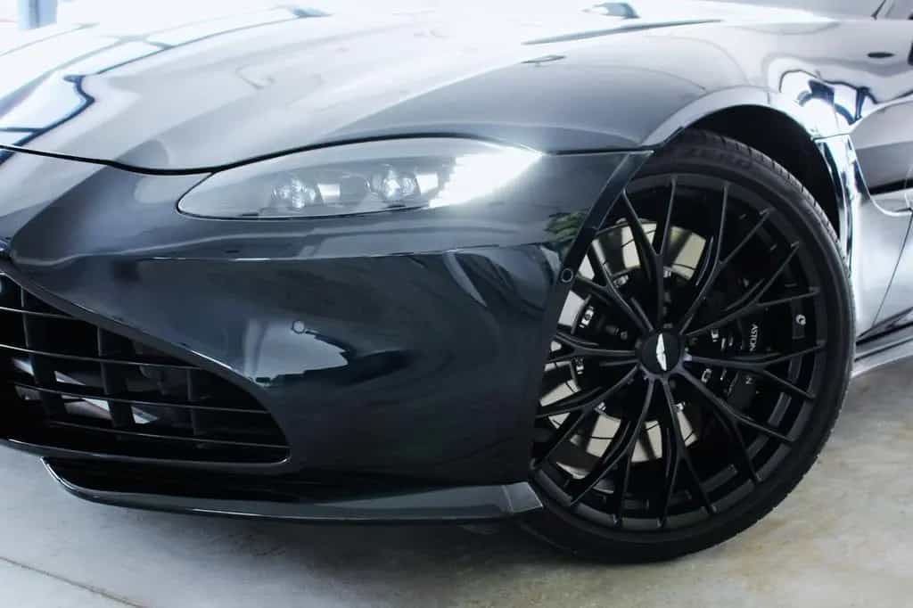 Aston Martin V8 Vantage *LED*360°*Keyless*Memory*SHZ*DAB 03/2023-photo-27
