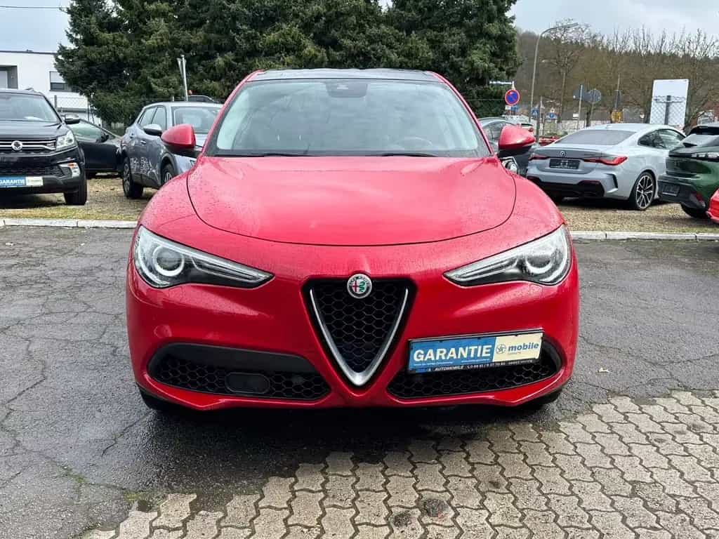Alfa Romeo Stelvio Q4 *Panorama+LED+Automatik+Leder+Navi* 10/2017-photo-1
