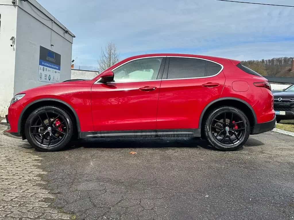 Alfa Romeo Stelvio Q4 *Panorama+LED+Automatik+Leder+Navi* 10/2017-photo-11