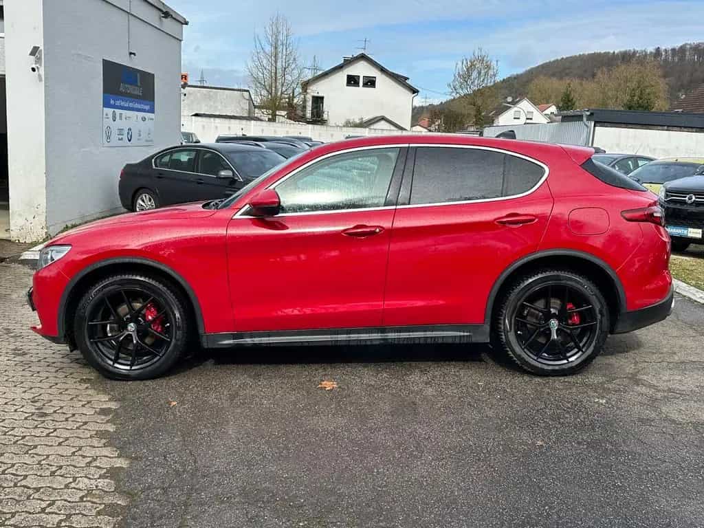 Alfa Romeo Stelvio Q4 *Panorama+LED+Automatik+Leder+Navi* 10/2017-photo-12