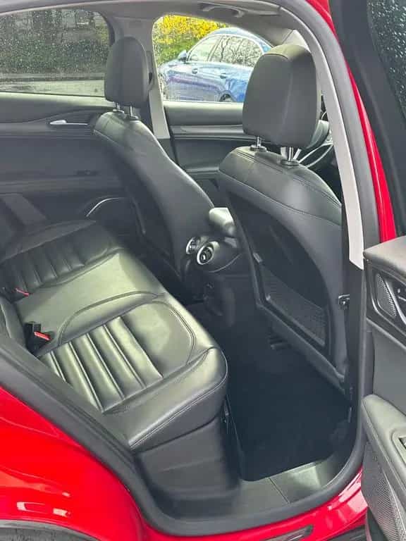 Alfa Romeo Stelvio Q4 *Panorama+LED+Automatik+Leder+Navi* 10/2017-photo-19