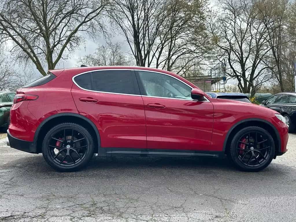 Alfa Romeo Stelvio Q4 *Panorama+LED+Automatik+Leder+Navi* 10/2017-photo-6