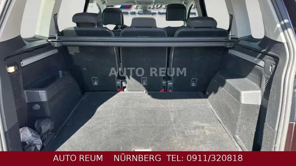 Volkswagen Touran Highline Automatik LED Navi Kamera Tempom 11/2019-photo-19