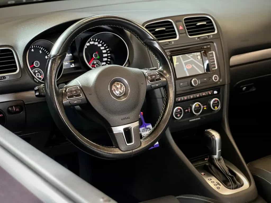 Volkswagen Golf VI Cabriolet Lounge #Bi-Xenon #Navi #Sport 04/2015-photo-20