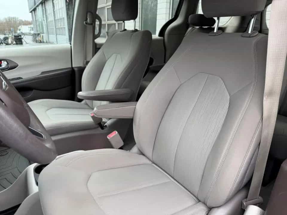 Chrysler Pacifica 3.6 LX Kamera PDC unfallfrei erste Hand 07/2018-photo-3