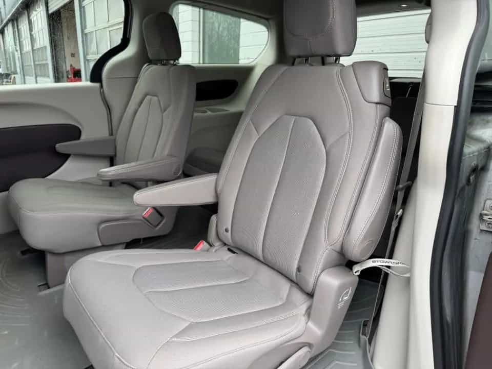 Chrysler Pacifica 3.6 LX Kamera PDC unfallfrei erste Hand 07/2018-photo-4